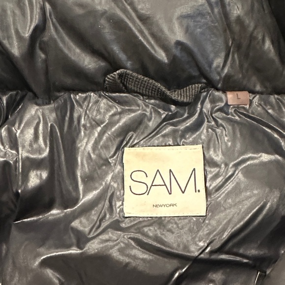 SAM Shiny Black Quilted Vest - Picture 3 of 3